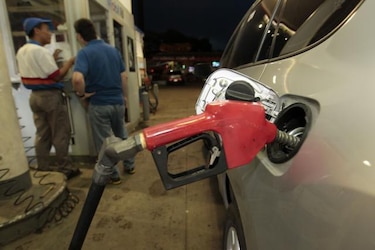 Gobierno autoriza la venta de gasolina sin etanol