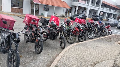 Motorizados de PedidosYa reclaman más ingresos; Mitradel cuestiona protesta 