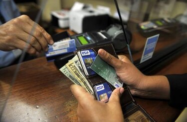 Deudas en tarjeta de crédito en Panamá asciende a mil 446 millones de dólares