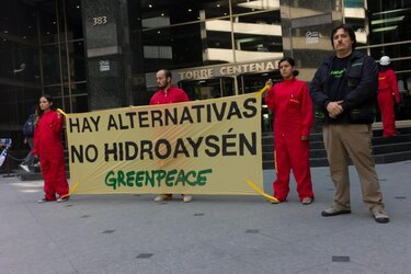 Greenpeace se manifiesta en contra del proyecto Hidroaysén