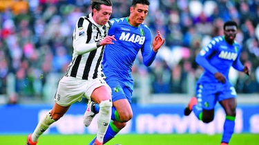 Juventus asume el liderato en Italia