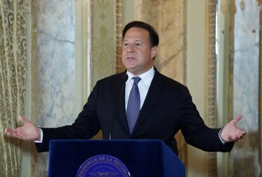 Presidente Varela fustiga a Ricardo Martinelli