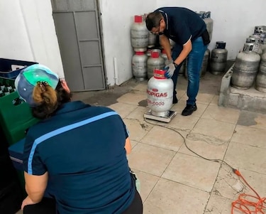 Acodeco y comerciantes de los minusúper logran acuerdo: seguirá la venta del tanque de gas