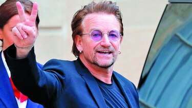 Bono se reúne con Macron para hablar de pobreza