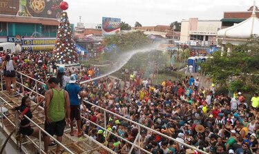 Chitreanos celebran el Año Nuevo con culecos