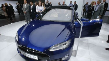 Tesla modifica piloto automático tras accidente fatal