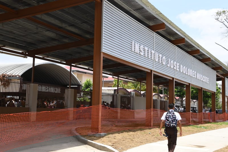 Estudiante es retenido tras ingresar un arma de fuego al Instituto José Dolores Moscote