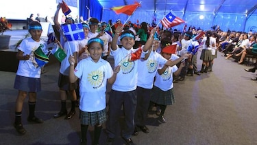 Cien niños van a la Plenaria de la Cumbre del Clima