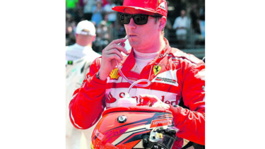 Ferrari va al frente
