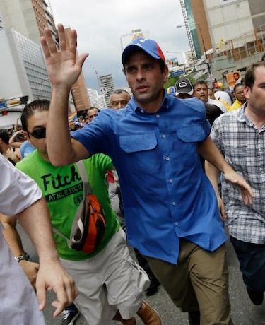Oposición venezolana impugna resultados electorales
