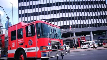 Desalojaron el edificio Avesa por amenaza de bomba