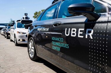 Uber suspende su programa de vehículos autónomos tras accidente mortal