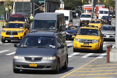 Critican ley que elimina prueba de inglés a taxistas de Nueva York