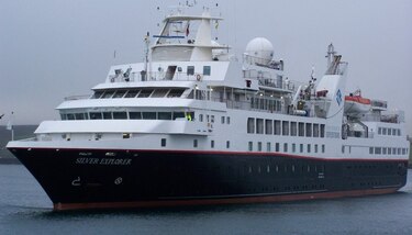 Dos cruceros con cerca de 1,300 personas en cuarentena en Chile por coronavirus