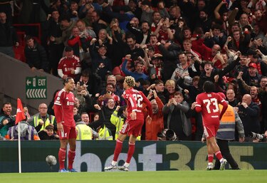 Van Dijk arruina la proeza de Llorente y del Atlético de Madrid