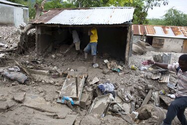 Dominica declara áreas de desastre tras el paso de Érika