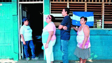 Oposición dice que hubo reducida participación