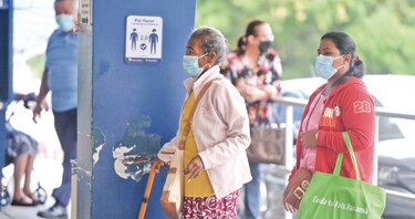 Complejos caminos para evitar déficit de $74 mil millones en el IVM
