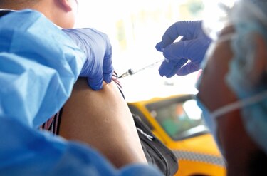 Semana récord; Covax proveerá vacunas para 13% de la población     