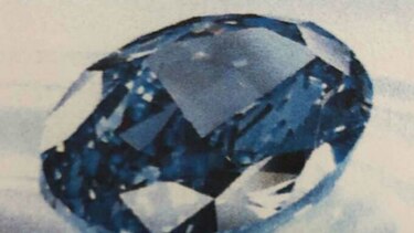 Dubai: recuperan diamante azul de 20 millones de dólares