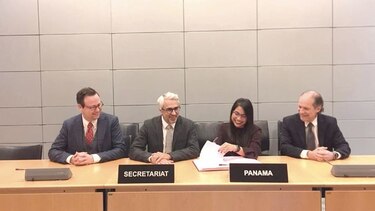 Panamá sella nuevo acuerdo de OCDE