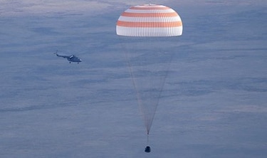 Astronautas de EU, Rusia y Japón vuelven de la Estación Espacial Internacional