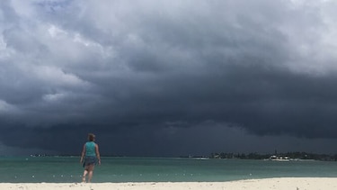 La tormenta Humberto llega a Bahamas, devastada por el paso de Dorian