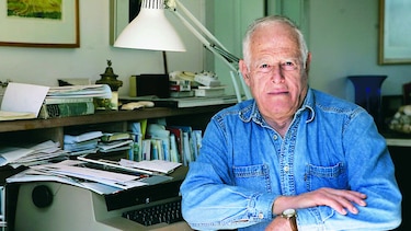 Fallece escritor James Salter
