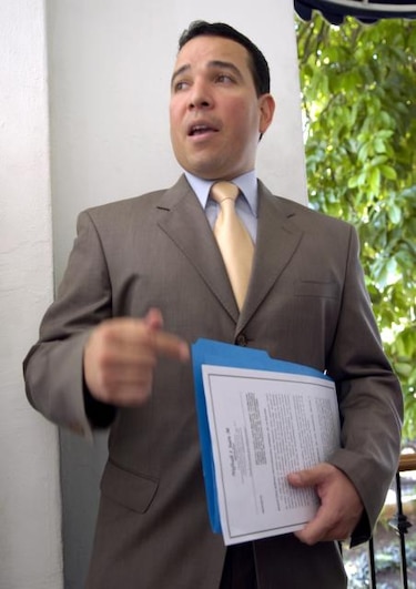 Jaén solicita 'sanción moral' por posible violación de pacto ético electoral