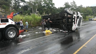 Colisión múltiple provoca ‘enorme’ tranque en la autopista Arraiján-La Chorrera