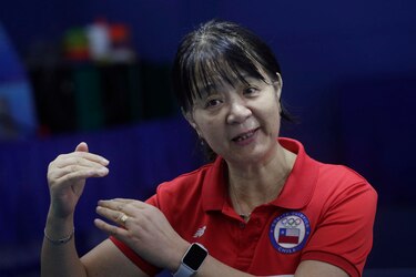 A los 58 años, la china-chilena Tania Zeng se perfila como la decana de los Olímpicos