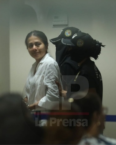 Imputan cargos y ordenan casa por cárcel a Zenia Vásquez de Palacios