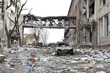 Otro bombardeo ruso a fábrica militar en Kiev