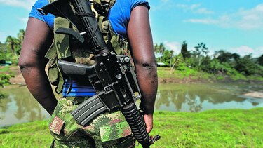 Atentado complica la paz con el ELN