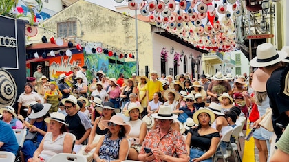 Más de 1,500 sombreros y cultura en el Festival La Calle de los Sombreros en Panamá