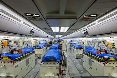 Alemania pone en operación avión UCI para trasladar desde Italia y Francia a pacientes con coronavirus