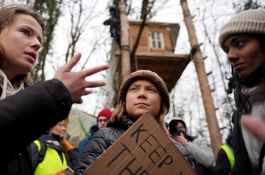 La Policía alemana desaloja a la ambientalista Greta Thunberg de una protesta contra una mina de lignito