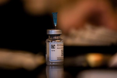 FDA y EMA aprueban vacunas adaptadas para Ómicron; Panamá discute su compra
