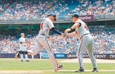 Deduno no le dio respiro a los Yankees