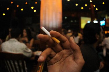 OMS recomienda aumento de impuesto sobre tabaco de China