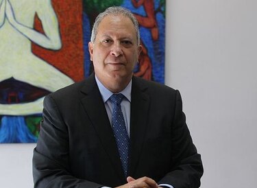 'Varela piensa a corto plazo, no como estadista'