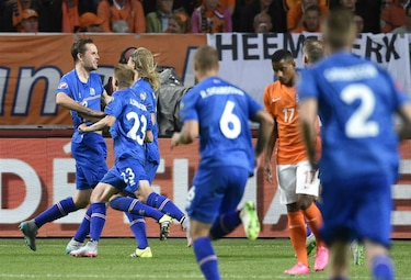 Holanda cae ante Islandia y peligra su clasificación a la  Eurocopa 2016