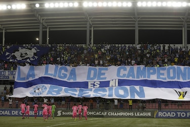 La noche que Árabe Unido demostró que la plata del Monterrey no juega