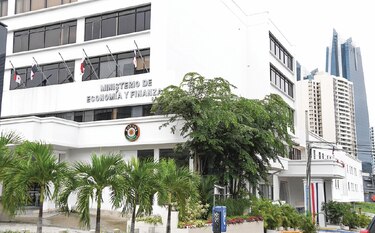 Se dispara la deuda panameña; a punto de superar los $50 mil millones