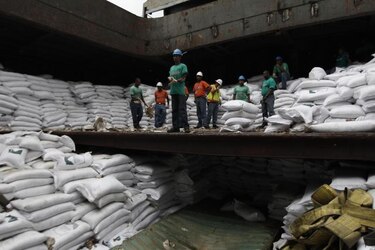 Panamá subastará las 10 mil toneladas de azúcar halladas en buque norcoreano