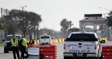 FBI: tiroteo en base naval de Texas está relacionado con el terrorismo