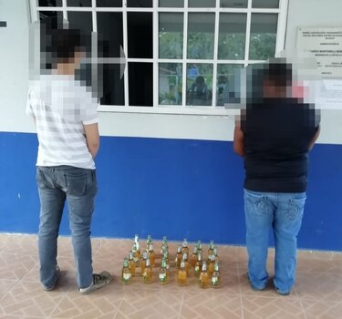 Aprehenden a dos hombres con 12 cajas de cervezas en Pocrí