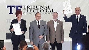 Marylín Vallarino recibe credenciales como diputada del 8-1