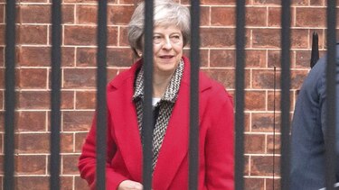 May solicita a los votantes que apoyen su plan para el ‘brexit’