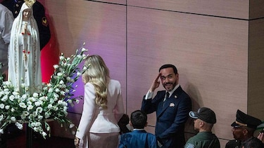 3 momentos que marcaron la posesión de Abelardo de la Espriella como presidente de Colombia (y qué dicen sobre cómo será su gobierno)